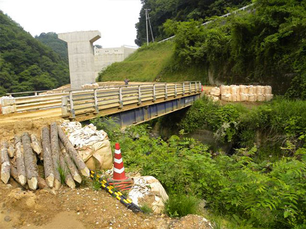 プレートガーター仮橋